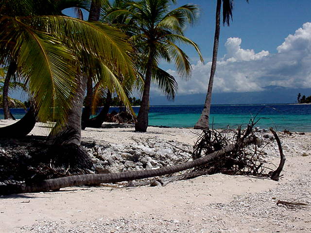 Beach view in the Cochinos #2.jpg