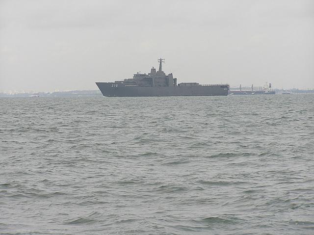 Singapore Strait 009.jpg