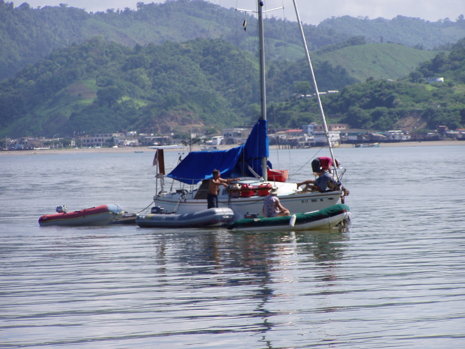 Rescuing a cruising boat adrift.jpg