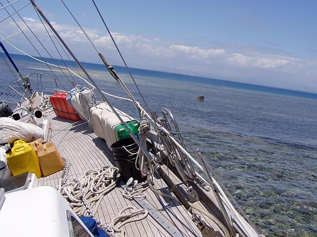 Fiji, Aground 007.jpg