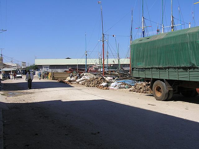 Mahajanga wharf 03