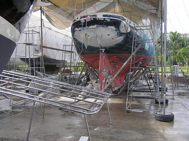 (C) the stern and the new bimini frame.JPG