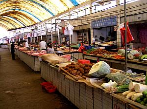 F) Kunming meat market - not a single fly to be seen.JPG