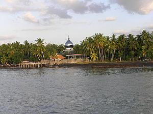 Mosque on the north coast of Bali.jpg