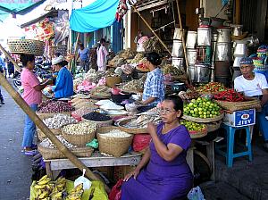 The market in Singaraja.jpg