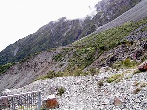 045B R The old coach road constantly plagued by scree fall.jpg