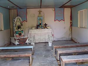 Tahanea village church - inside.jpg