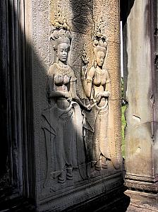 O) Angkor Wat Bas Relief.jpg