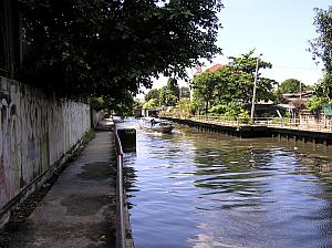 Bangkok Canal.jpg